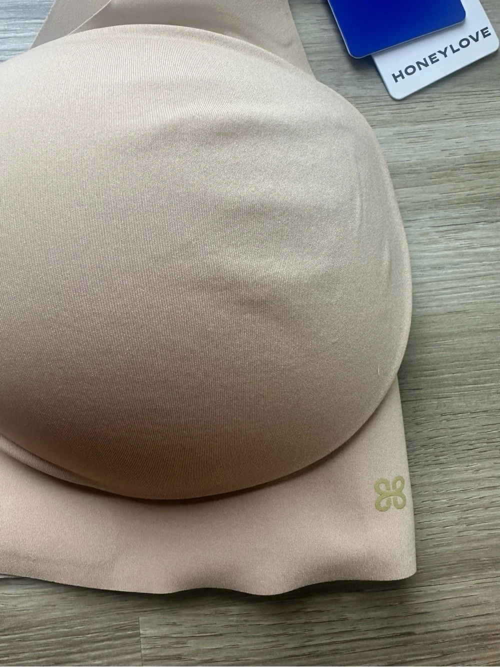 HoneyLove Softform Wireless Bra Color Sand - Picture 5 of 7